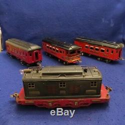 1926 IVES STANDARD GAUGE 3236 LOCOMOTIVE with 184 185 186 PASSENGER CARS TRAIN SET