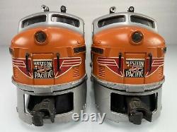 1952 Lionel Trains 2345 WP F3 AA Western Pacific Diesel Engine & Dummy O Gauge
