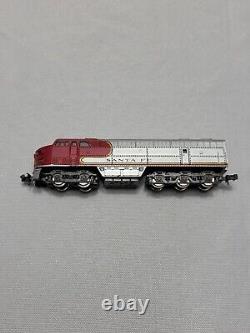 ATLAS-N Gauge-Model Train-Locomotive x2-Train Car x2-TRACK LOT OF 40-Vintage