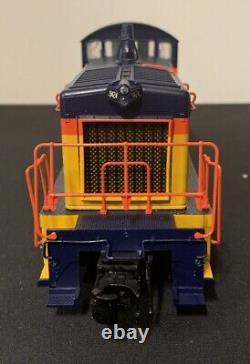 Atlas O Gauge 6108-2 B&O Chessie System EMD SW900 Diesel Locomotive #9426 Train