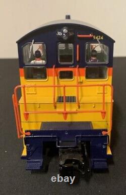 Atlas O Gauge 6108-2 B&O Chessie System EMD SW900 Diesel Locomotive #9426 Train