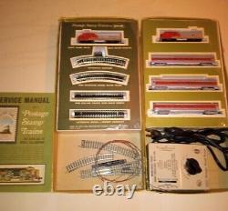 Aurora Postage Stamp Train Set N-Gauge No. 4704 (220 Santa Fe), tested & working