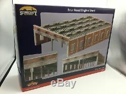 Bachmann 44-050 OO Gauge Four Road Engine Shed