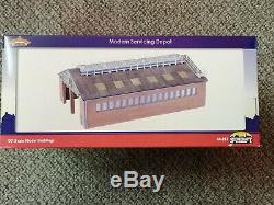 Bachmann Scenecraft 44-017 Modern Servicing Depot OO gauge