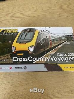 Graham Farish Class 220 Voyager DMU Cross Country Trains Livery 371-678 N Gauge