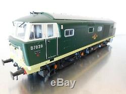Heljan O gauge Class 35 Hymek 2 tone green livery excellent condition