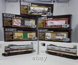 Hershey's Holiday Express (7) Unit 0-27 Gauge Electric Train Set NIB