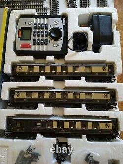 Hornby 00 Gauge R1097 East Coast Pullman complete digital DCC train set