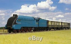 Hornby Locomotive Mallard Pullman Train Set 00 Gauge Steam Locomotive R1202