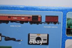Hornby Percy Engine and the Mail Train Set 00 Gauge Electric Train Set 2016 New