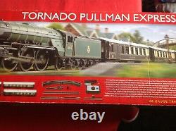 Hornby R1169'TORNADO PULLMAN EXPRESS' OO Gauge Train Set