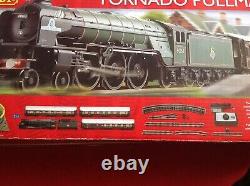 Hornby R1169'TORNADO PULLMAN EXPRESS' OO Gauge Train Set