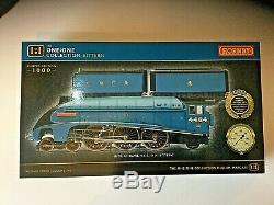 Hornby R3771 Class A4 LNER Blue 4-6-2 No 4464 Bittern Double Tender OO Gauge