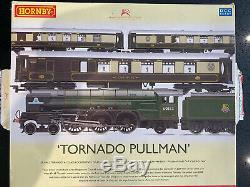 Hornby Tornado Pullman Train Pack R3093. 00 Gauge