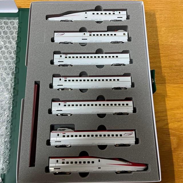 Kato 10-1973 E6 Series N Gauge Model Train Komachi 7-car Set Railway Collection