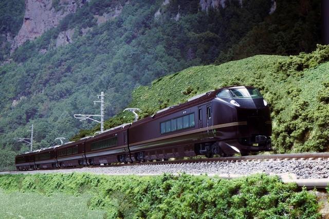 Kato N Gauge E655 Series Nagomi (japanese) 5-car Set, Model Train, 10-1991