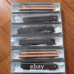 KATO N gauge model train set of 6 cars
