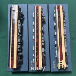 Kiha 180 HO Gauge Model Train Set Used Non-Working Kiha 180 HO Gauge Model Train Set Used Non-Working