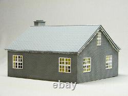 LIONEL HALLOWEEN LIGHTED HOUSE PLUG N PLAY O GAUGE train building 1929110 NEW