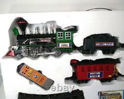 LIONEL LINES 36 Piece G-Gauge R/C Model Train Set with Sound & Lights Tested