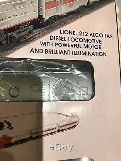 LIONEL SANTA FE WARBONNET TRAIN SET O-27 gauge never used