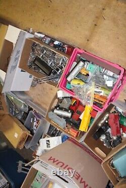 LOT OF LIONEL TRAINS, American flyer, HO, N gauge, and much more, an entire room