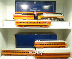 Lionel 6-13004 Standard Gauge Hiawatha Steam Locomotive with 4-Car Passenger Set