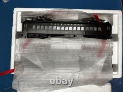 Lionel 6-18304 & 6-18305 O Gauge Lackawanna Commuter Cars (powered & non)