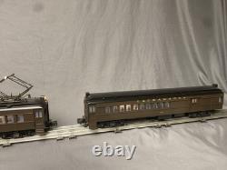 Lionel 6-18304 & 6-18305 O Gauge Lackawanna Commuter Cars (powered & non)