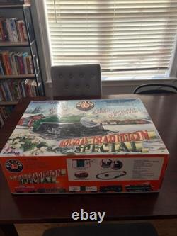 Lionel 6-31966 O Gauge Holiday Tradition Special Electric Train Set New