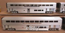 Lionel 6-39129 SF/Santa Fe Bi-Level 4-Car Aluminum Passenger Set O-Gauge USED