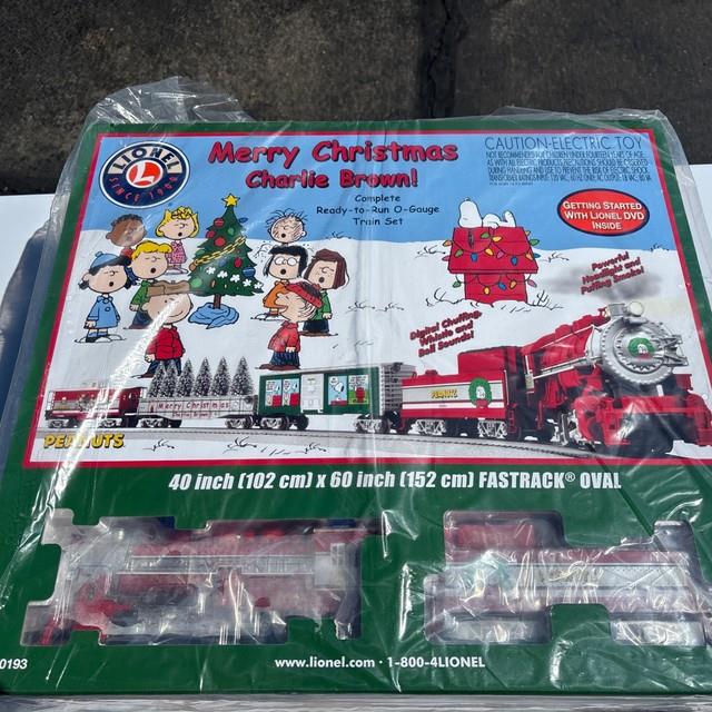 Lionel Merry Christmas Charlie Brown Peanuts Ready To Run O Gauge Train 6-30193