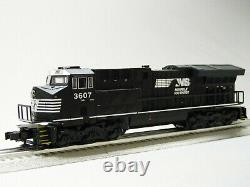 Lionel Ns Lionchief Et44c4 Diesel Locomotive Engine O Gauge 1923050-e New