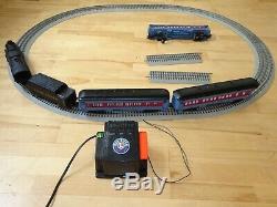 Lionel O Gauge The Polar Express Train Set Engine Tender Car Coaches