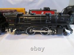 Lionel O Gauge Toy Trains #8632 Steam Engine Locomotive Freight Car Set + Tracks