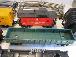 Lionel O Gauge Toy Trains #8632 Steam Engine Locomotive Freight Car Set + Tracks