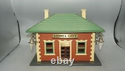 Lionel Prewar O-gauge 124 Lionel City Illuminated Waiting Room Station