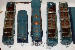 Lionel Prewar Standard Gauge Blue Comet 400E and matching cars with boxes