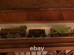 Lionel Prewar Train Set 1930's In Display Case
