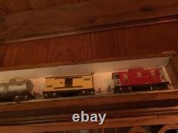 Lionel Prewar Train Set 1930's In Display Case