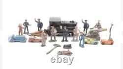 Lionel United States Army O Gauge Locomotive with Other Metal Cars and Figurines