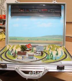 MARKLIN / NOCH Z GAUGE BRIEFCASE TRAIN LAYOUT with 2-6-0 PASSENGER TRAIN