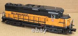 MTH Premier 20-20494-1 Milwaukee Road GP-30 Diesel Engine withPS3 O-Gauge LNIB