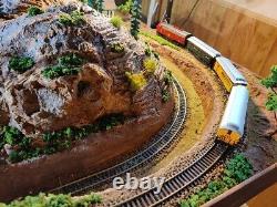 Model Train railroad set layout-HO gauge