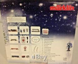 NIB Marklin Mini Electric Train Set Christmas Edition 1220 Scale Z Gauge 81846