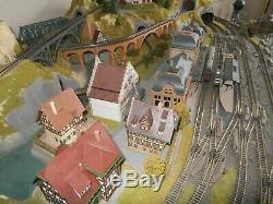 N Gauge DCC Layout 1.75m X 1m Complete And Good Working Condition