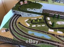 N Gauge Layout With Twin Controller, Landscaped 48in X 27in X 6in