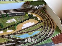 N Gauge Layout With Twin Controller, Landscaped 48in X 27in X 6in