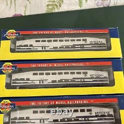 N Scale Bombardier METROLINK Train 4 Passenger 2 Engines ATHEARN