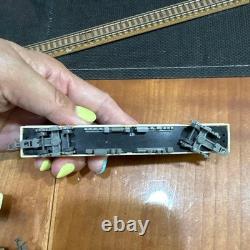 N gauge model train 4 cars & rail set #05a12e